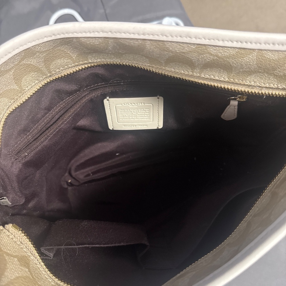 Coach Purse - Picture 2 of 2